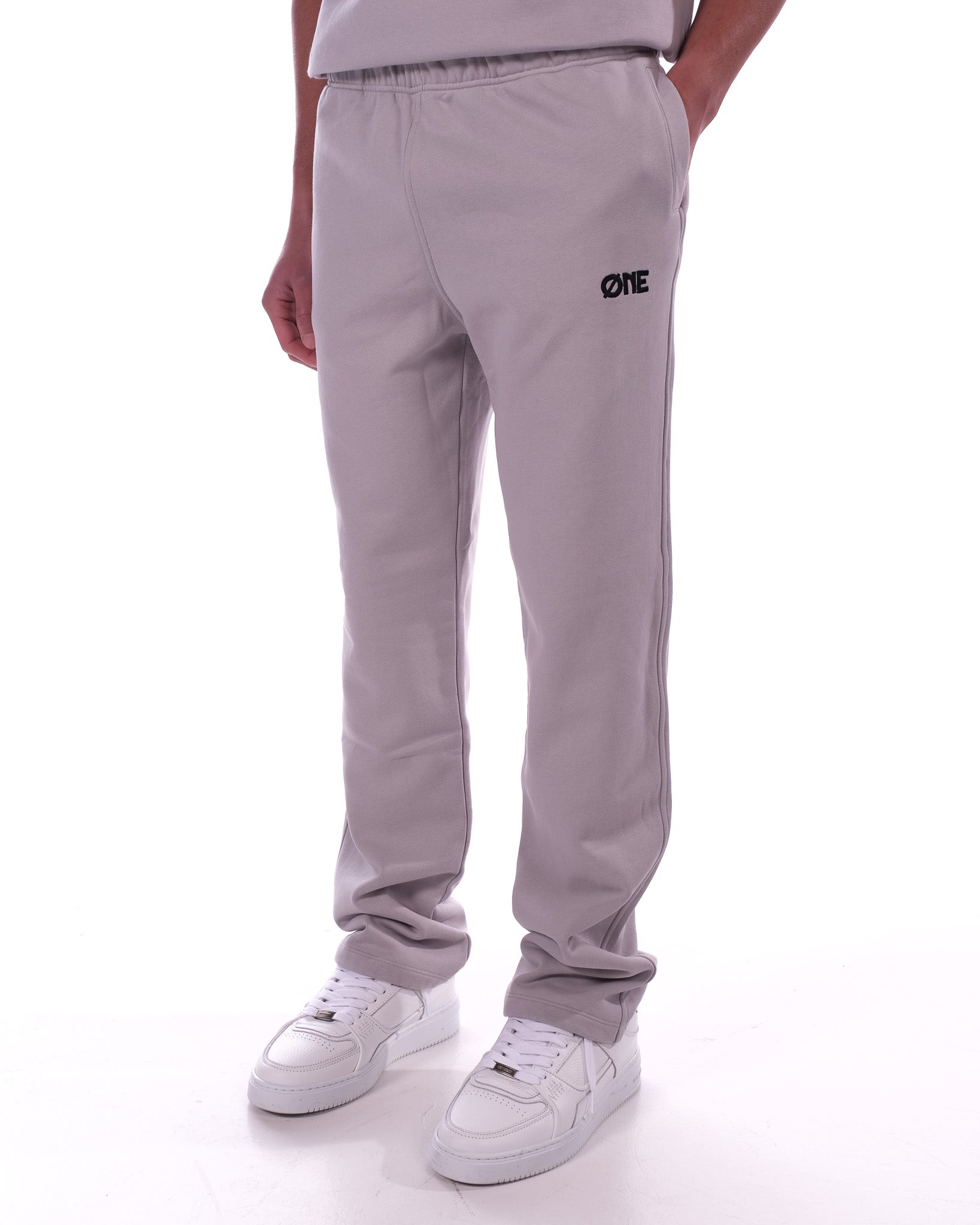 sweatpants-grey-embroidery-logo