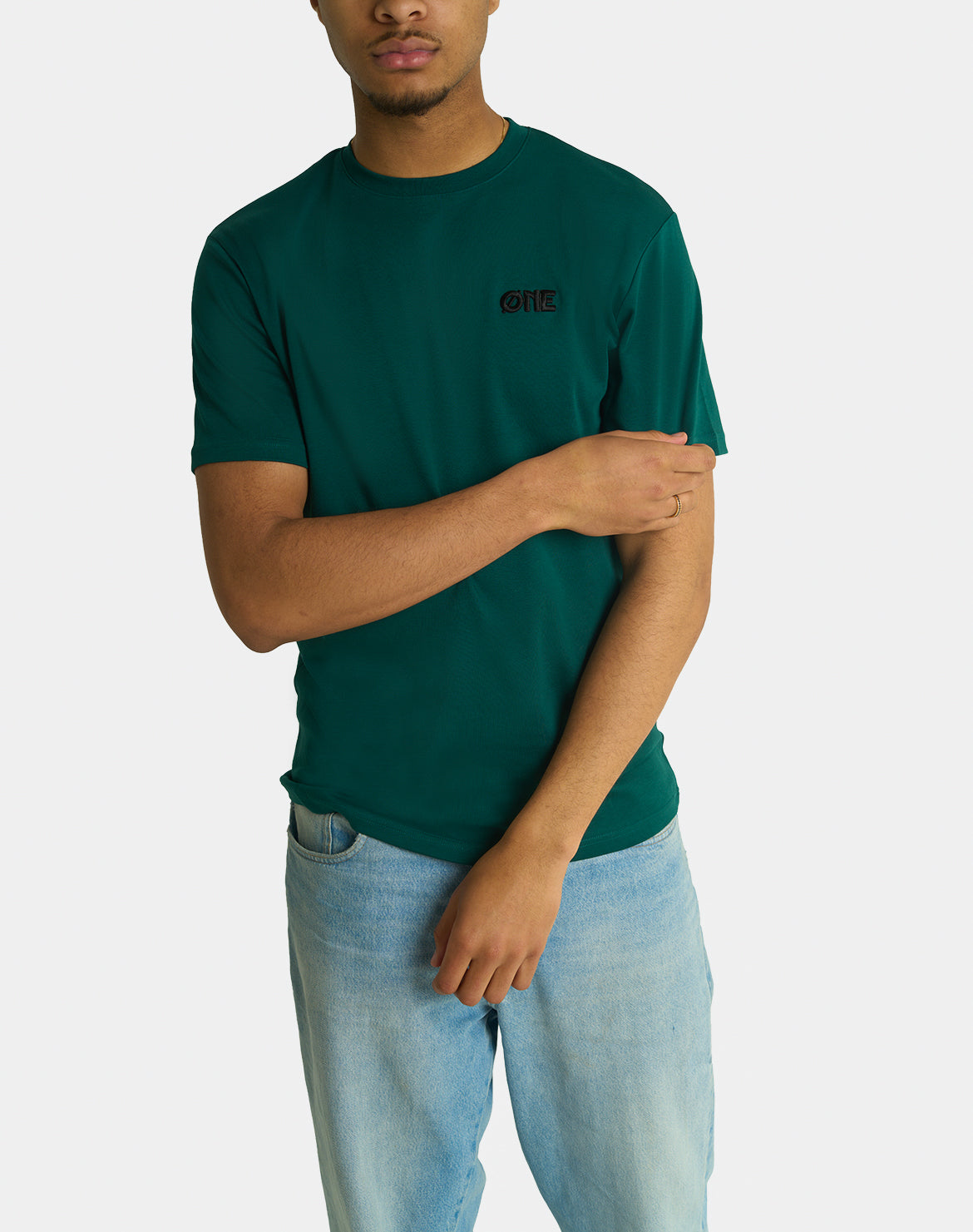 BASIC REGULAR TEE