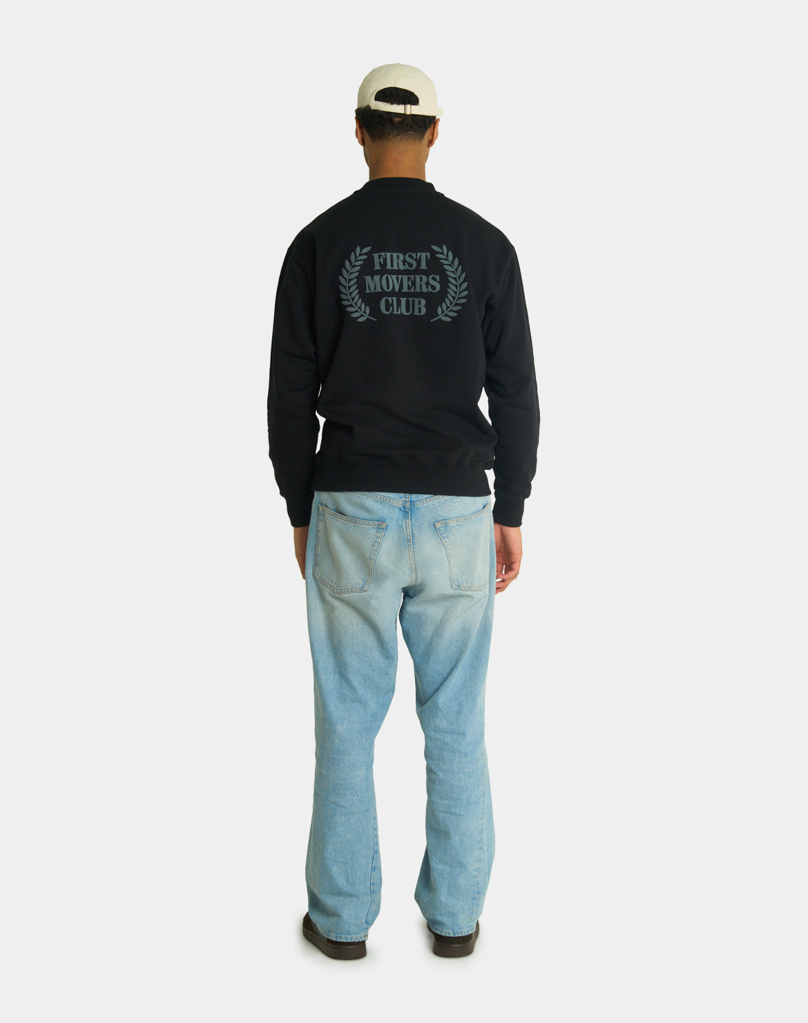 FIRST MOVERS CLUB SWEATER - ZWART