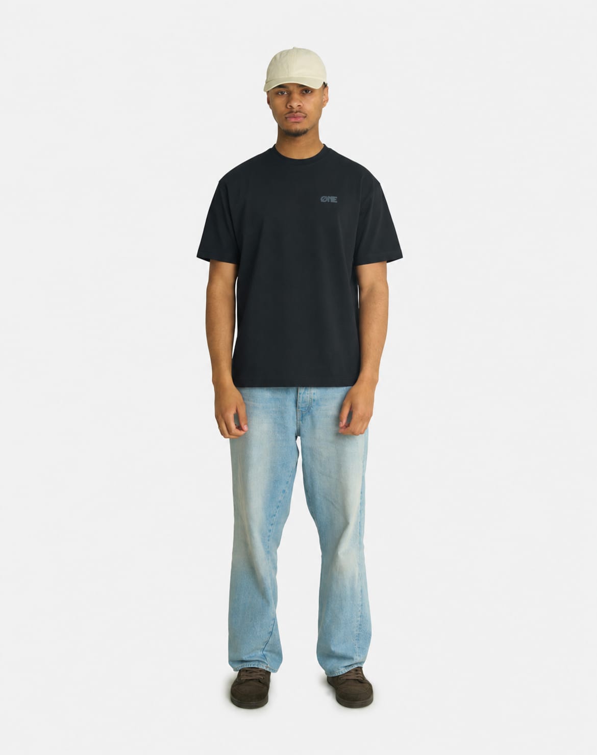 FIRST MOVERS CLUB TEE - BLACK