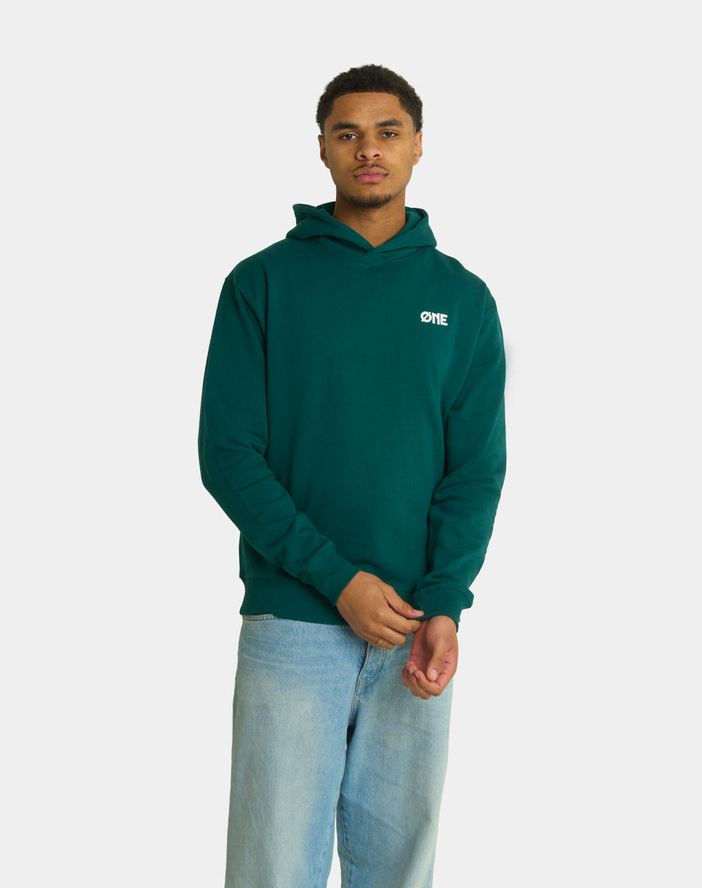 ØNE BASIC HOODIE