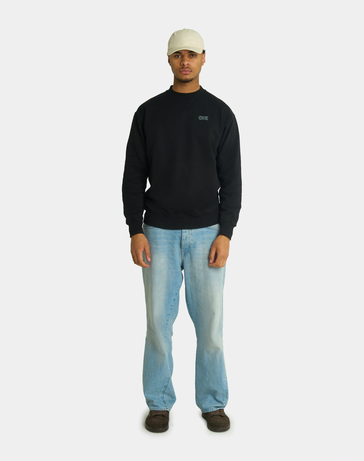FIRST MOVERS CLUB SWEATER - ZWART