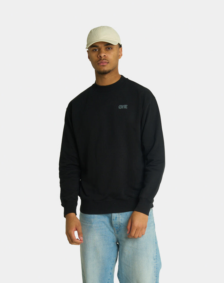 FIRST MOVERS CLUB SWEATER - ZWART