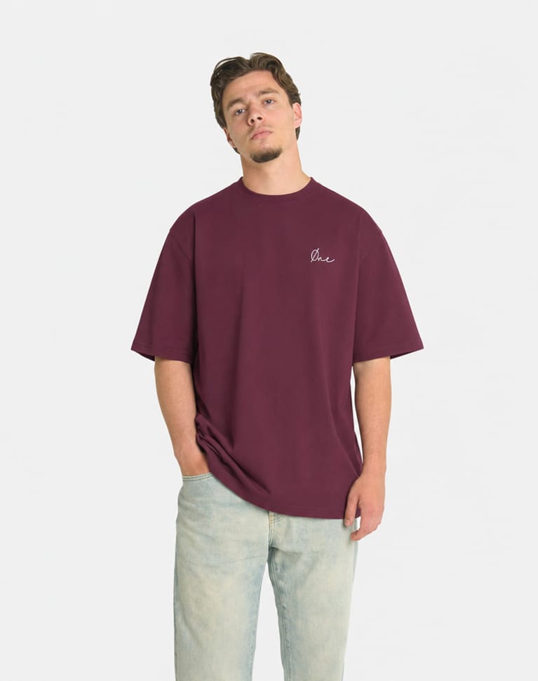 FLOWER PAINT TEE - BURGUNDY