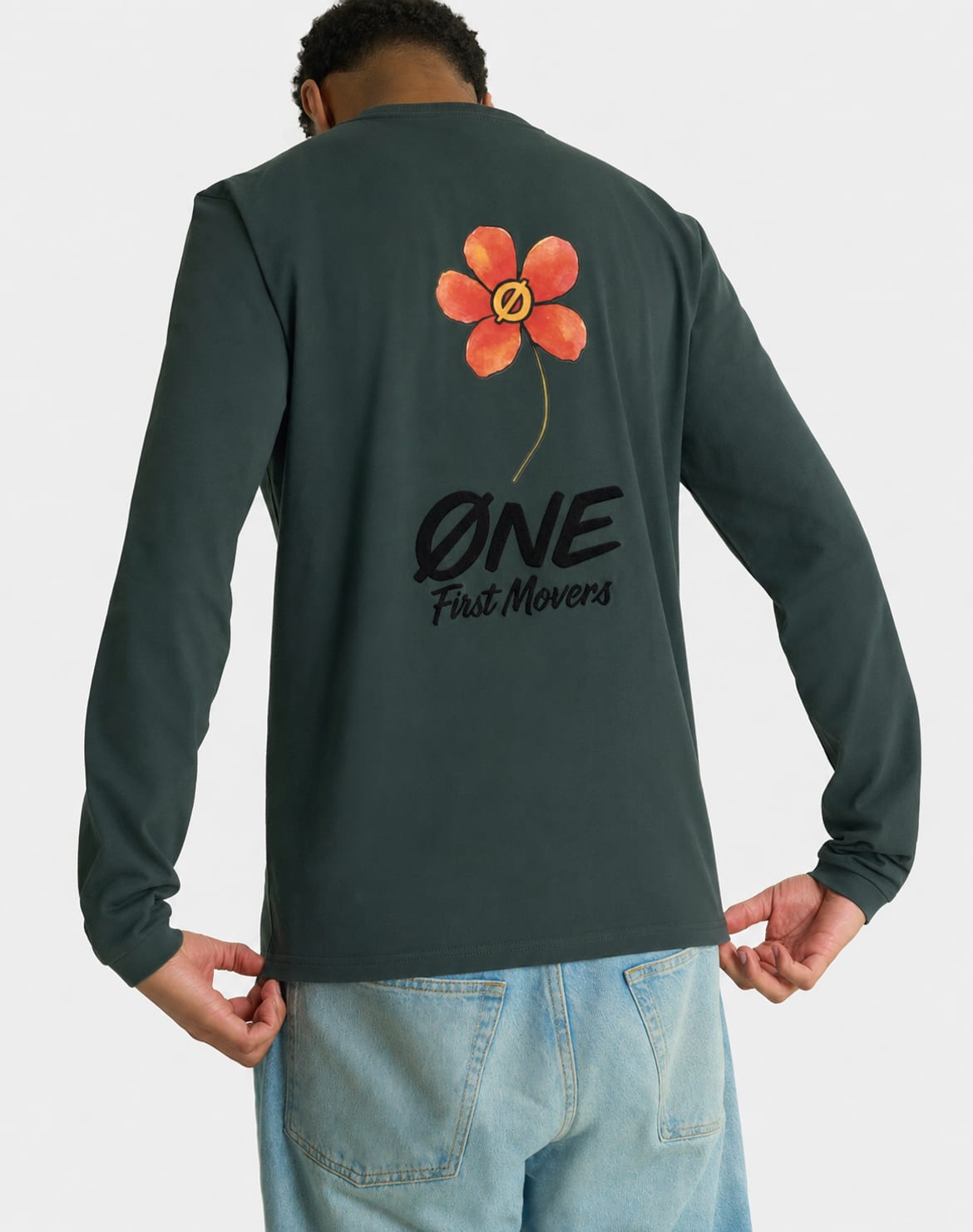 RED FLOWER LONGSLEEVE TEE
