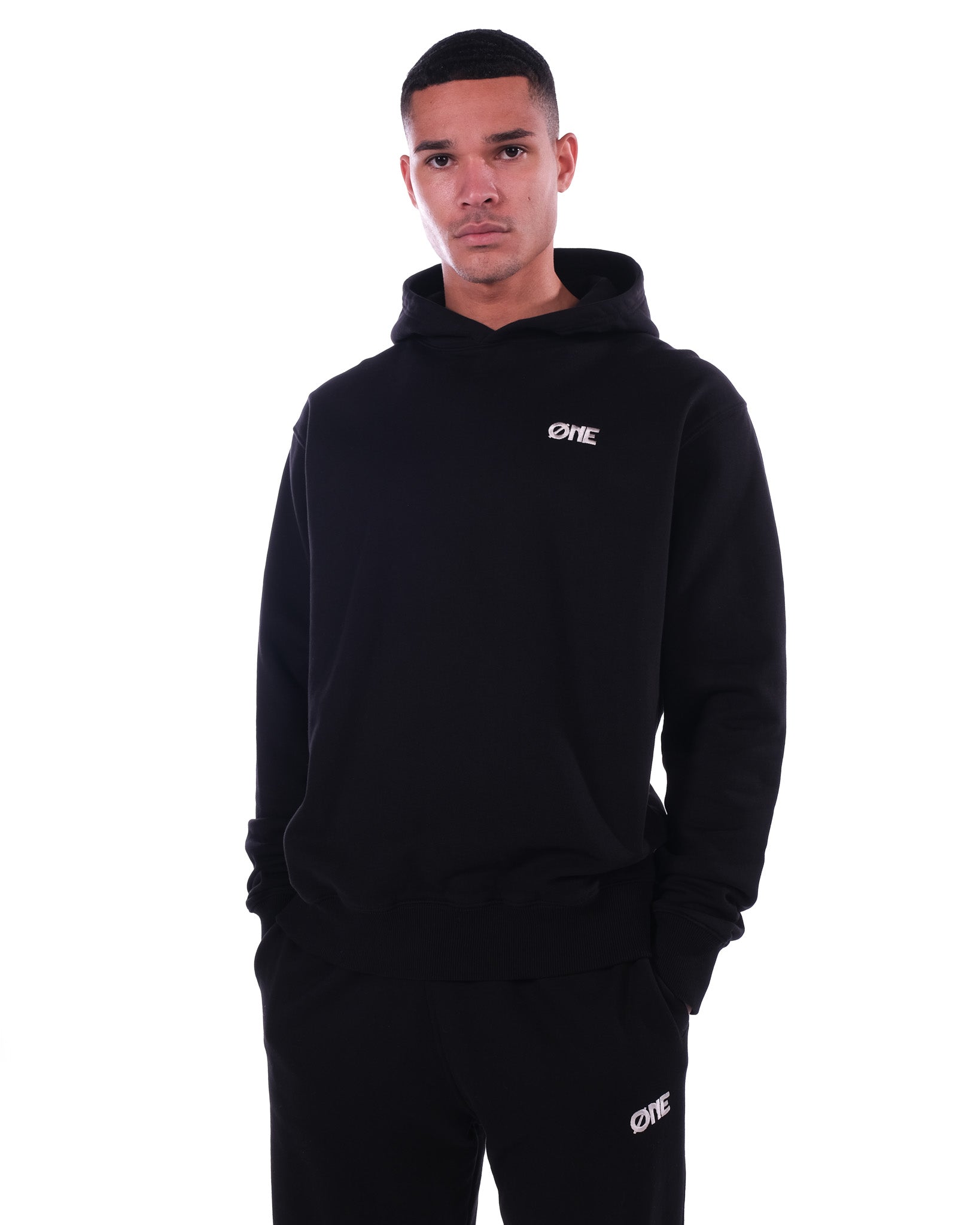 Embroidery Logo Hoodie - Zwart